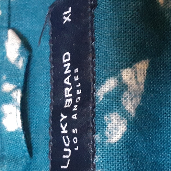 LUCKY BRAND BLUE AND WHITE BUTTON DOWN FRONT SHIRT, XL - Picture 4 of 10